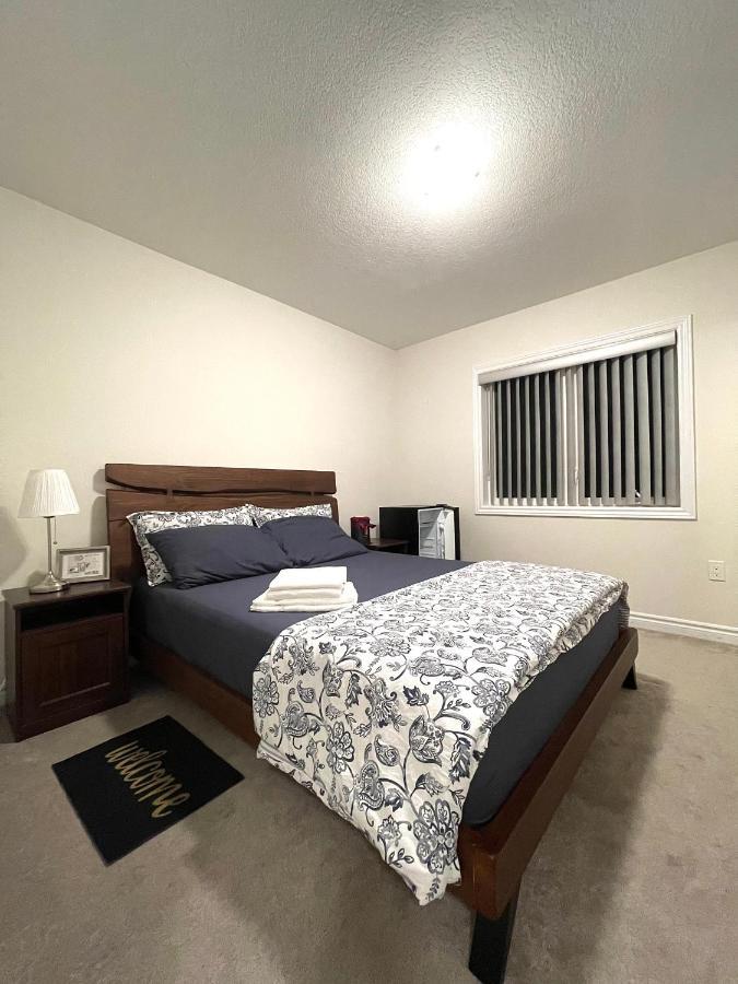 Niagara Falls Bnb 15 Mins Away From Falls Thorold Bagian luar foto