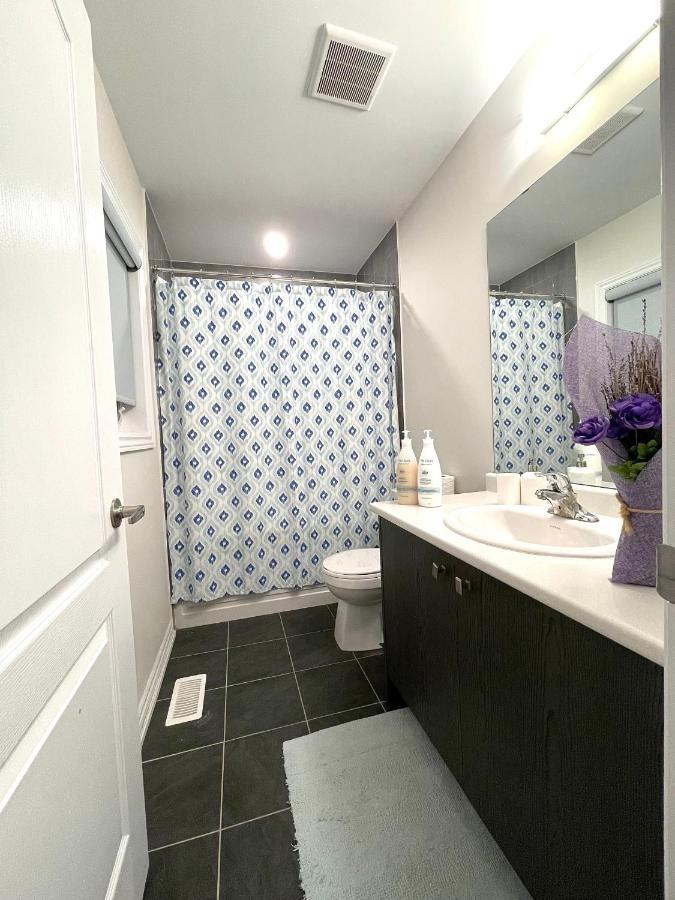 Niagara Falls Bnb 15 Mins Away From Falls Thorold Bagian luar foto
