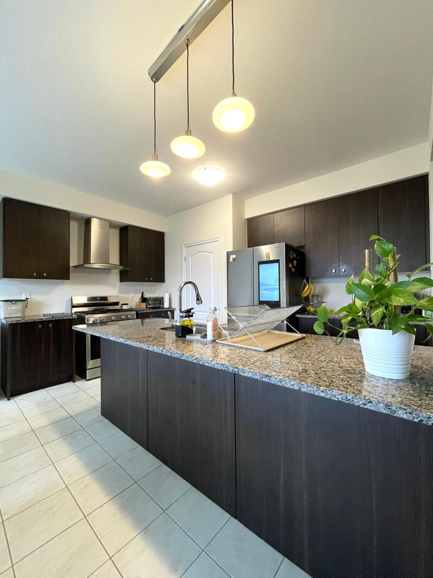 Niagara Falls Bnb 15 Mins Away From Falls Thorold Bagian luar foto