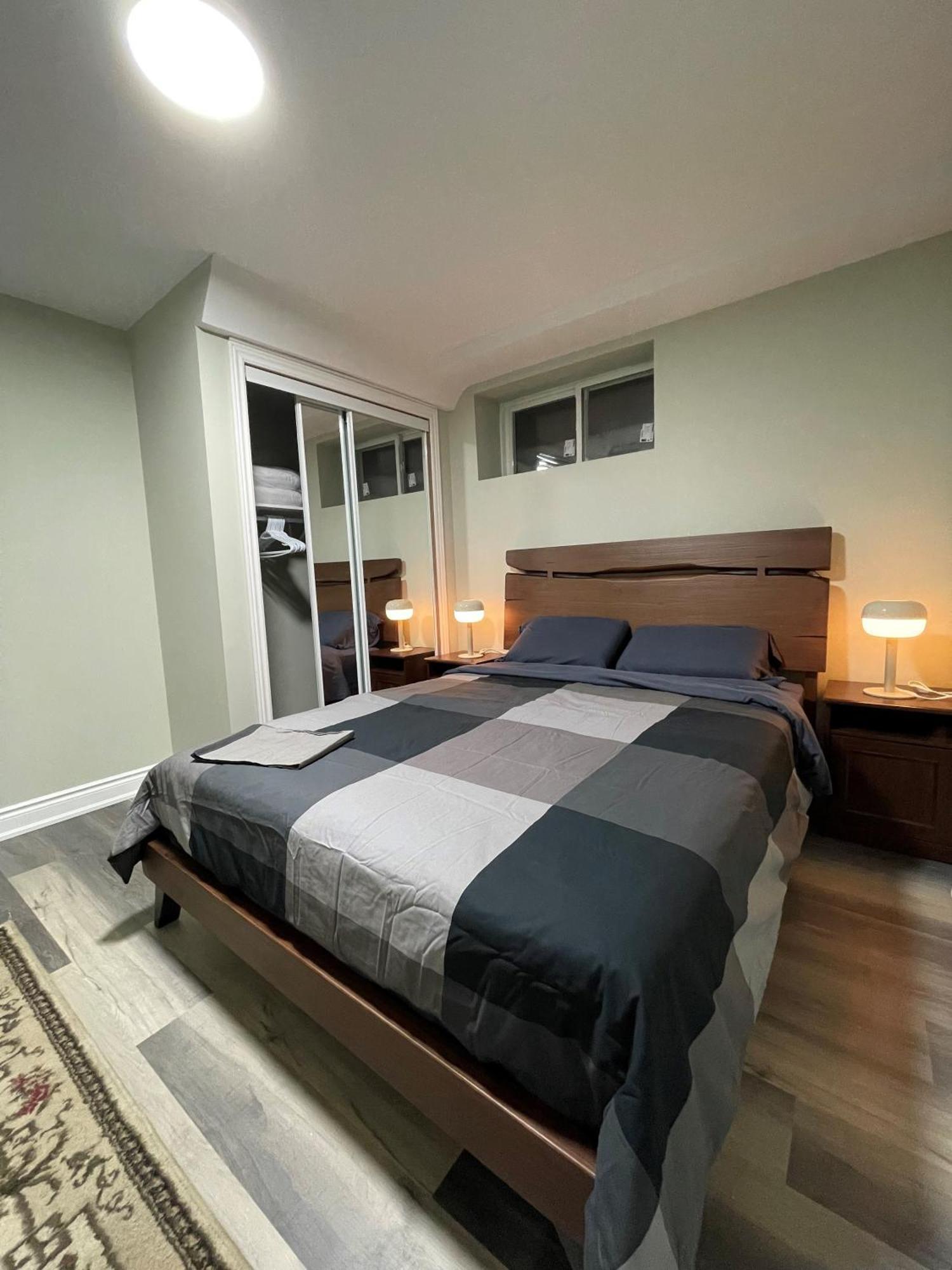 Niagara Falls Bnb 15 Mins Away From Falls Thorold Bagian luar foto