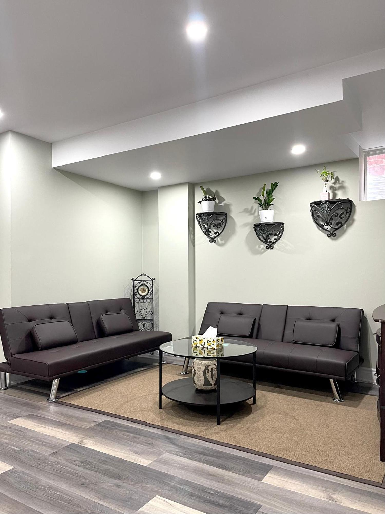 Niagara Falls Bnb 15 Mins Away From Falls Thorold Bagian luar foto